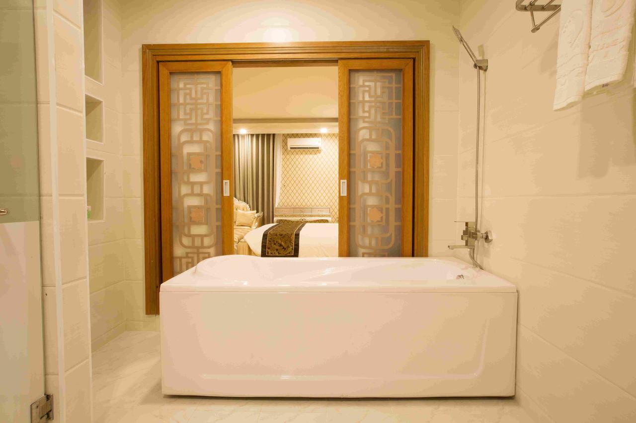 Anh Nguyet Hotel Ca Mau Luaran gambar